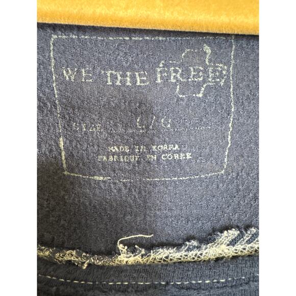 Free People We The Free Shirt Size Large Crochet Sleeve Gauze Distressed Boho - Picture 5 of 8